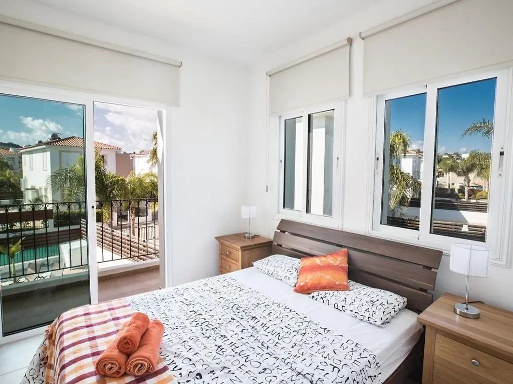 Villa Mesogi, Modern 3Bdr Protaras Villa, Close To Fig Tree Bay Beach